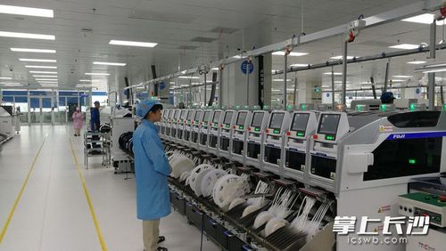 胡衡华宣布:比亚迪电子长沙工厂华为手机首批正式下线